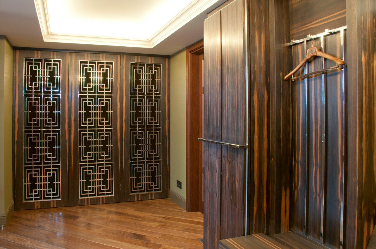 СКРОМНОЕ ОБАЯНИЕ БУРЖУАЗИИ......