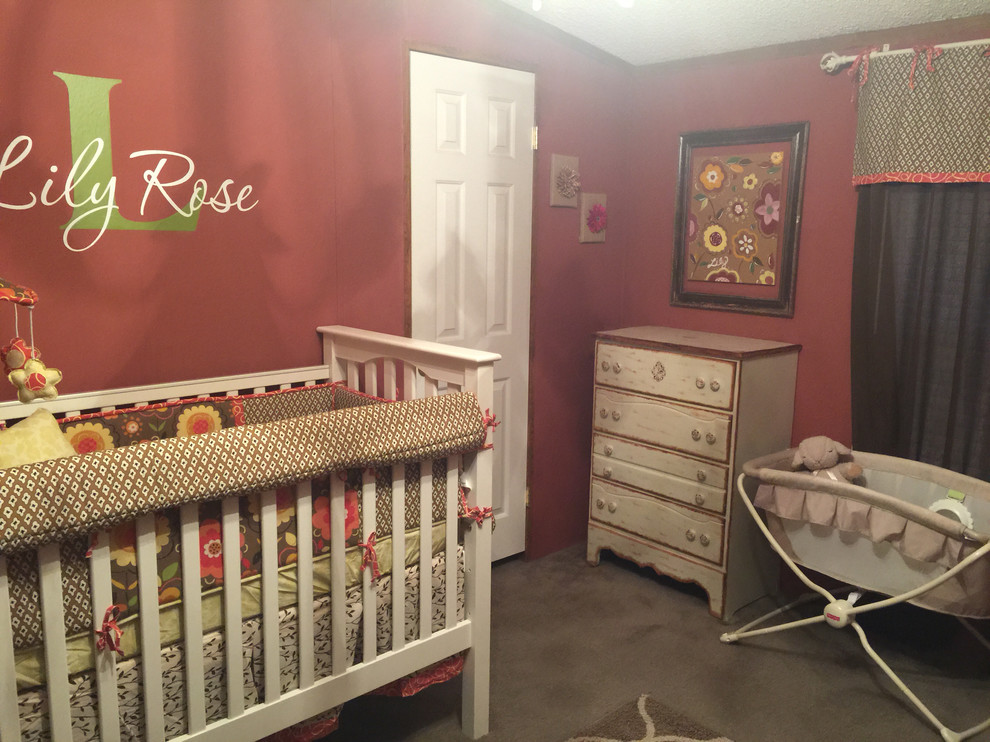 オースティンにあるラスティックスタイルのおしゃれな赤ちゃん部屋の写真