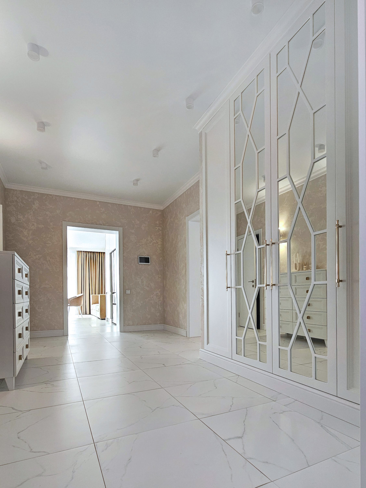 Частный дом 140 кв.м в светлых тонах