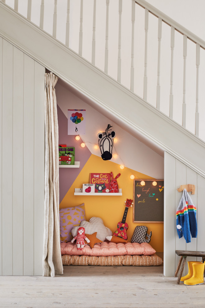 Inspiration for a craftsman kids' room remodel