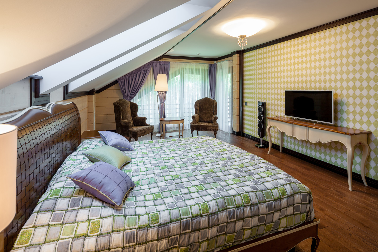 Интерьер трехэтажного загородного дома в Нижегородской области