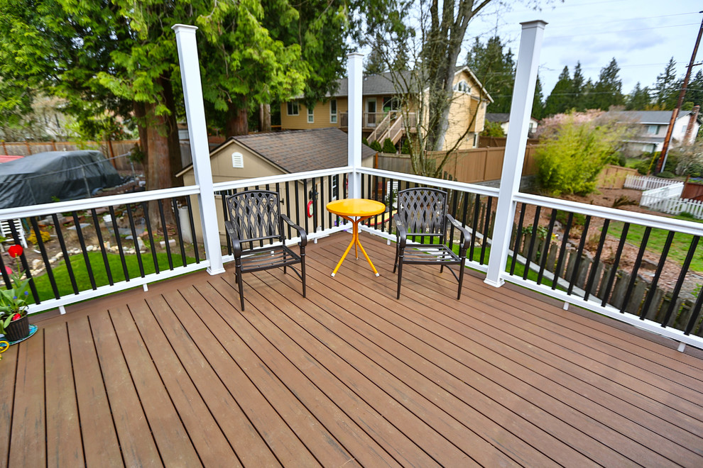 Mountain style deck photo in Seattle
