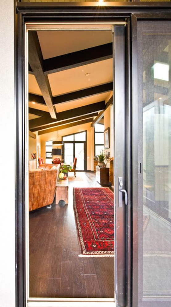 Example of a mountain style entryway design in Calgary