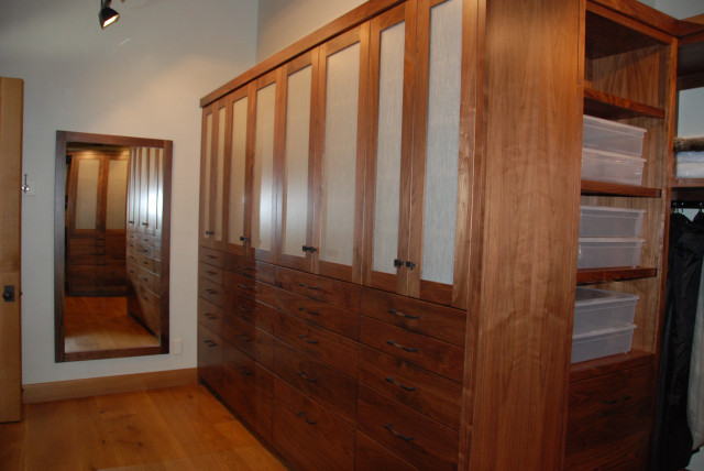 Closet Solutions modern-ankleidezimmer
