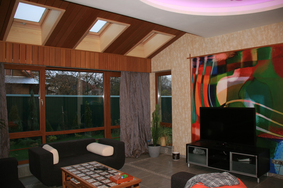 Small house in Moscow suburb