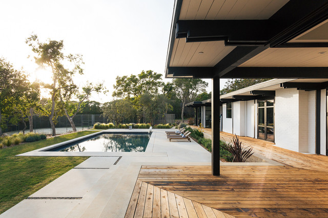 Valley Club contemporary-pool