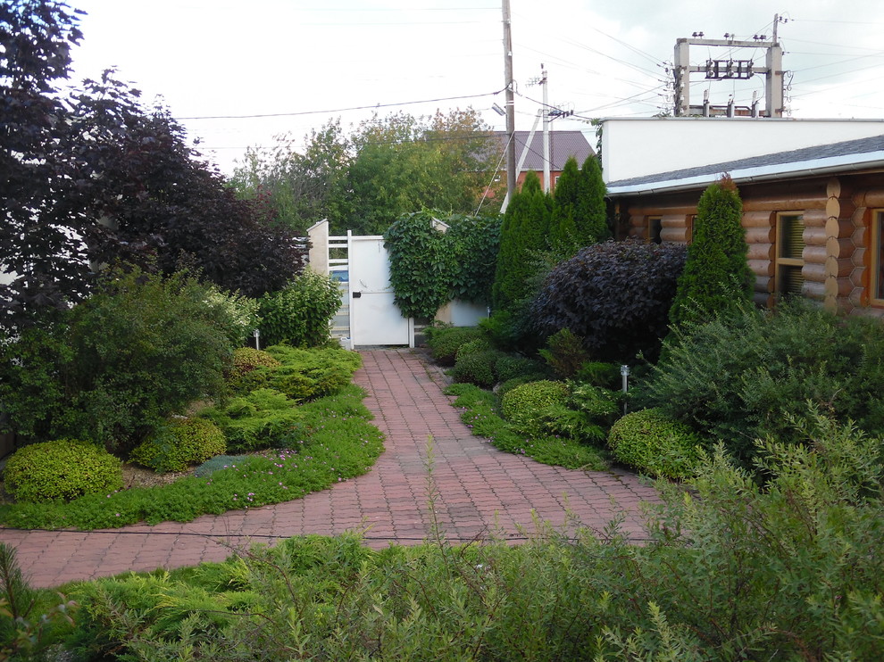 Маленький камерный сад.