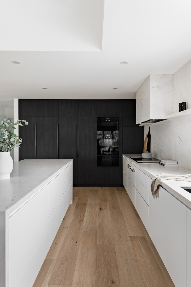 Contemporary kitchen in Wollongong.