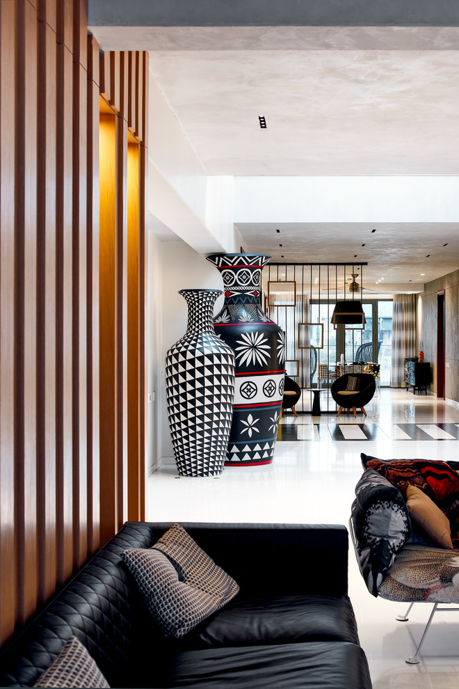 Design ideas for a contemporary living room in Bengaluru.