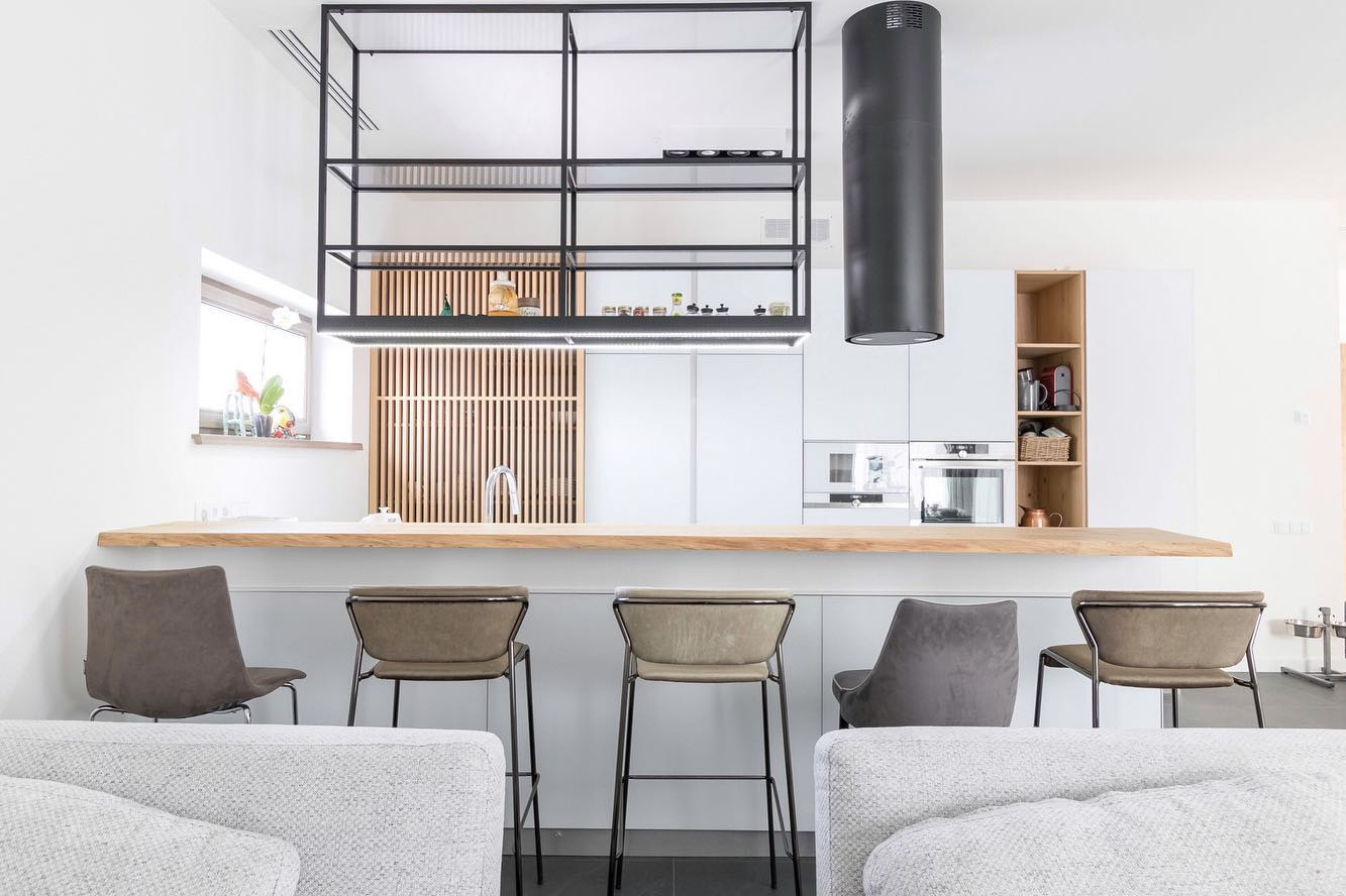 Белоснежная кухня из эмали