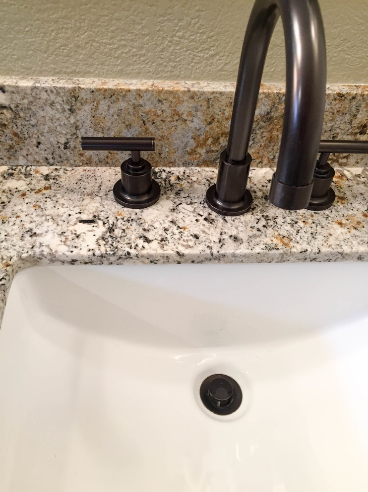Example of a transitional bathroom design in Phoenix