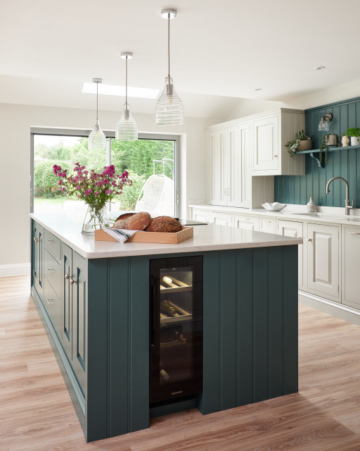 Artisan Timeless Kitchen and Utility traditional-kitchen