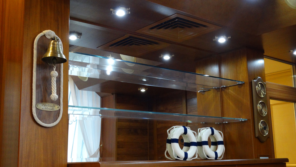 Проект лоджии в стиле интерьера яхты