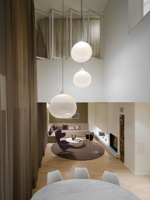 Quant 1 contemporary