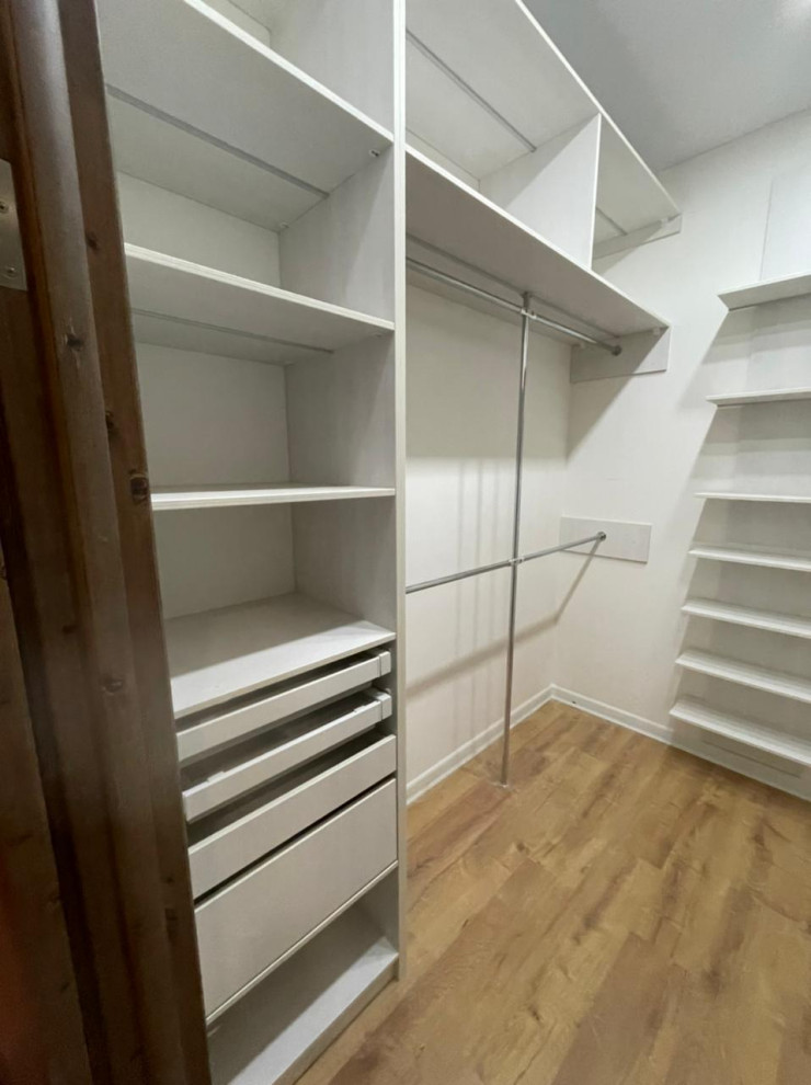 Гардеробная с подсветкой