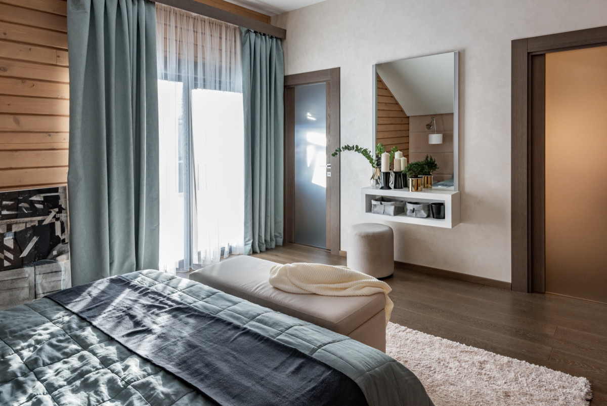 Дом среди берёз