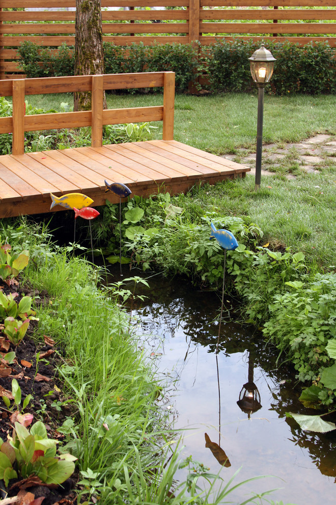 Сад у ручья