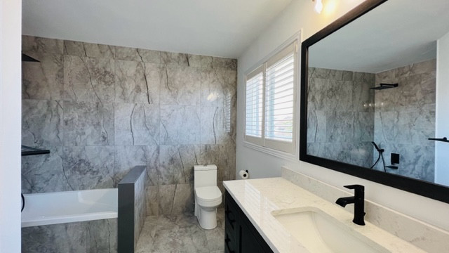 Mud room & Washrooms Remodeling