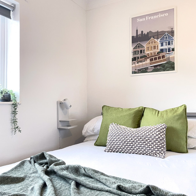 Student House modern-bedroom