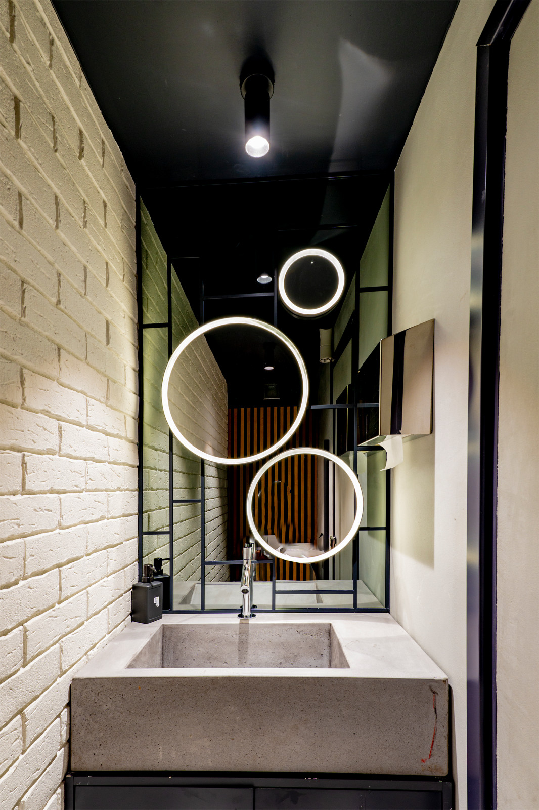 Нестандартные зеркала