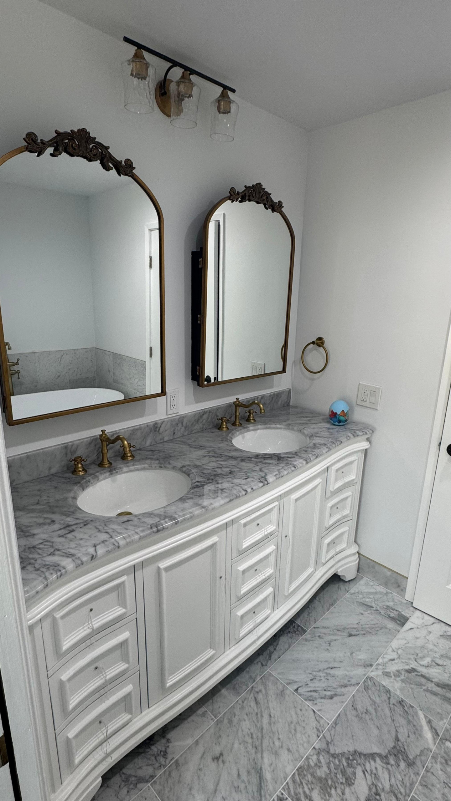 Master Bathroom - Chatsworth