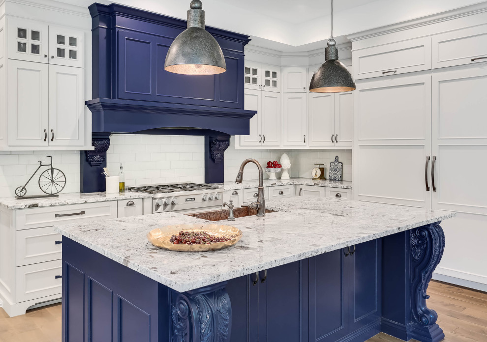 Elegant kitchen photo in Minneapolis