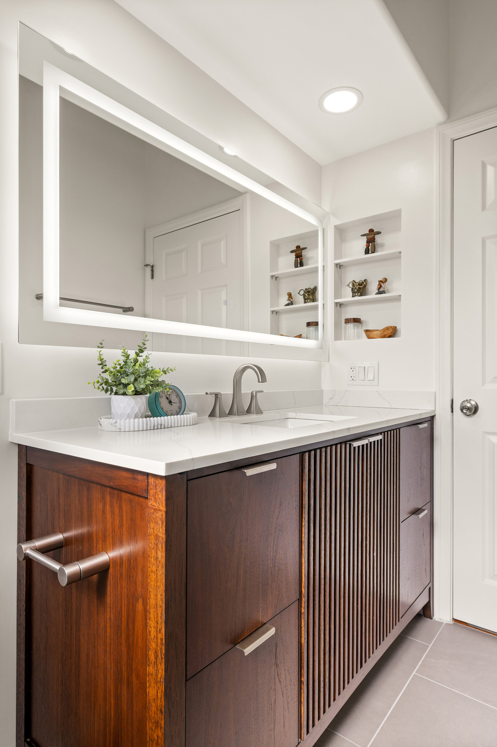 Santa Monica / Second Bathroom Remodel