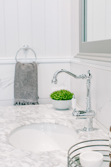 Bathrooms country-bathroom