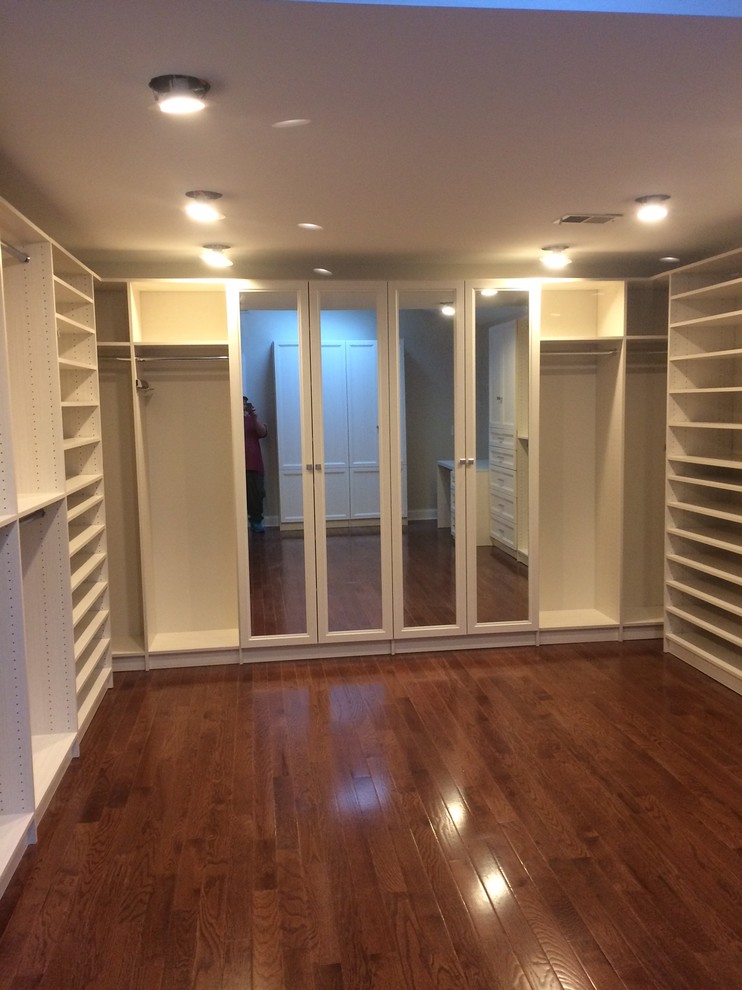 Design ideas for a large transitional storage and wardrobe in Philadelphia.