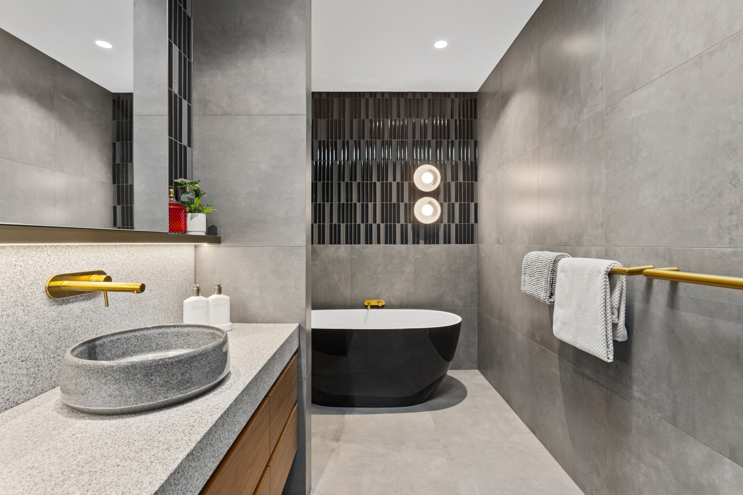 Decorate Grey Bathroom: Stunning Ideas to Transform Your Space