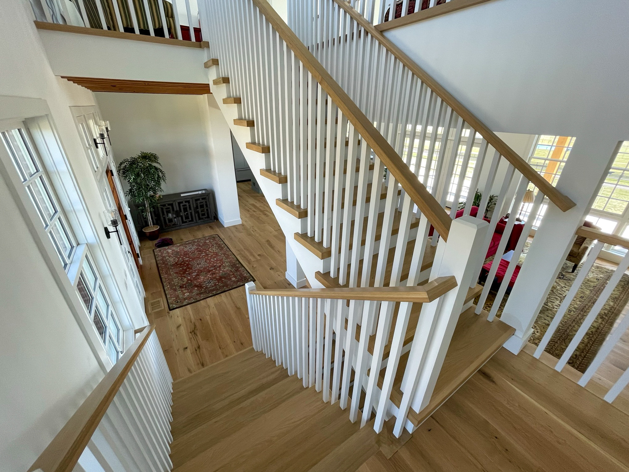 91_U-Shaped Floating Staircase Surrounded by Bucolic Mountain Views, Winchester,