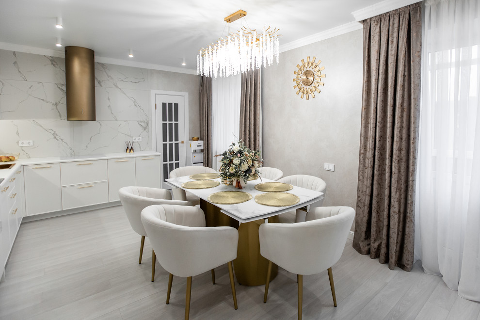 Дизайн просторной квартиры в стиле неоклассики