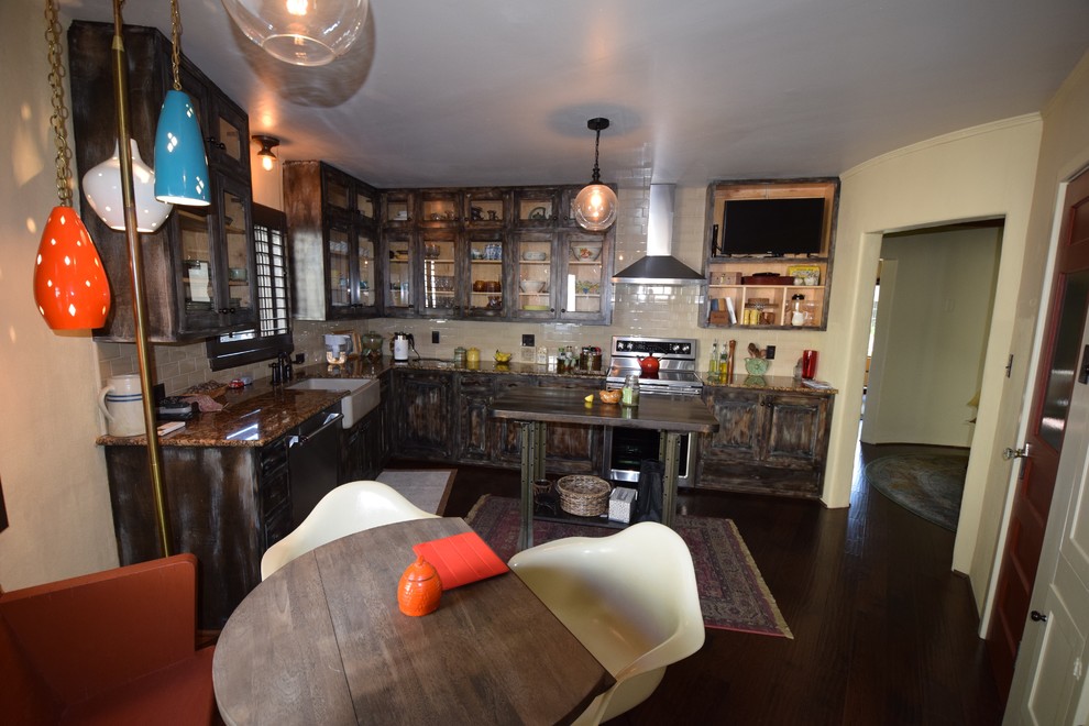 Mountain style kitchen photo in Austin