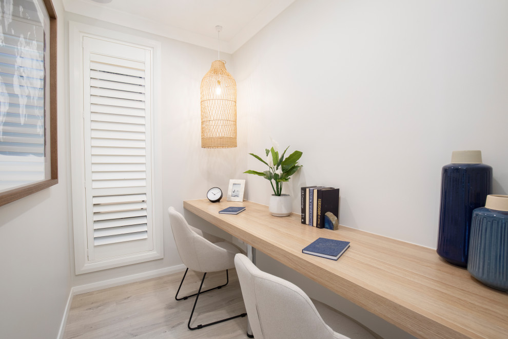Design ideas for a modern home office in Sydney.