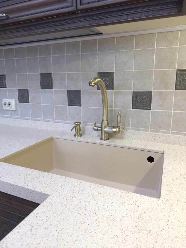 Столешница из кварца 12 мм