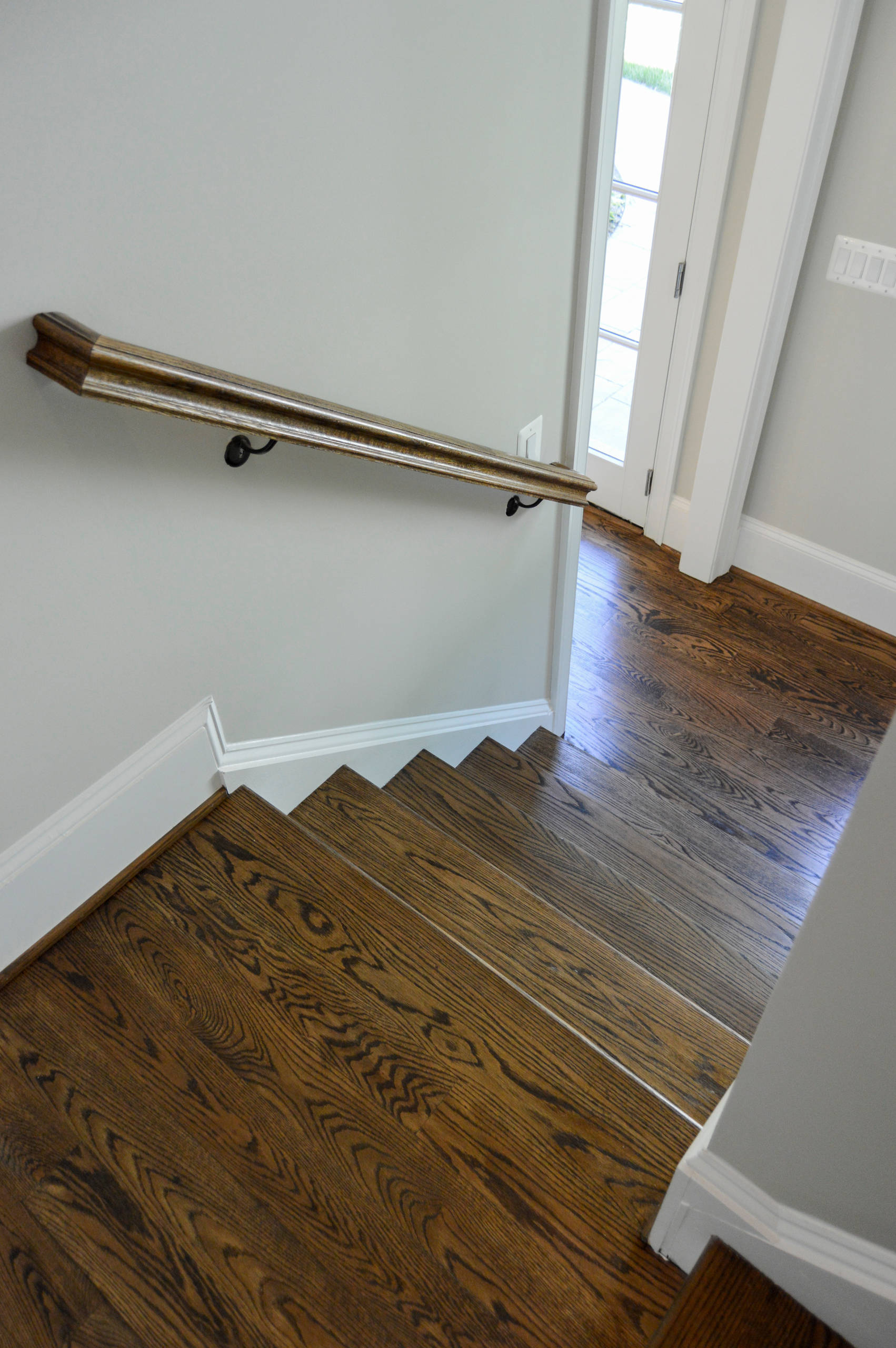 38_European Style Circular Balcony and Multi-level Staircase, Middleburg, VA 201