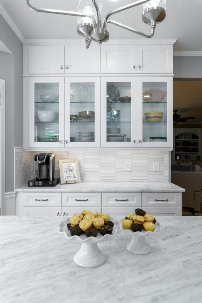 Transitional home design photo in Atlanta