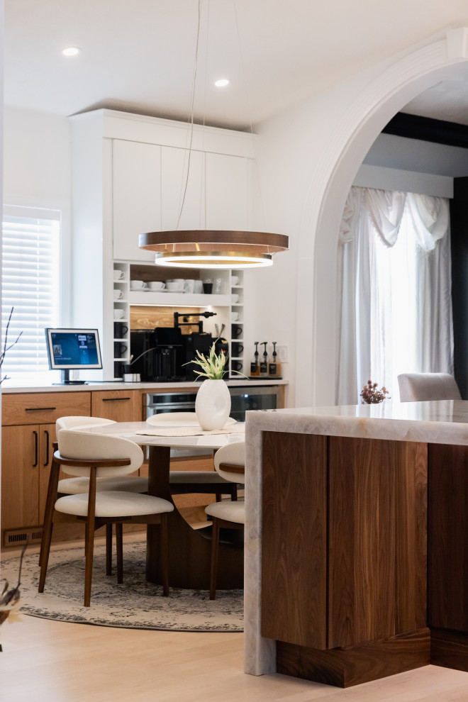 Pine Project: A Fusion of Warmth and Elegance