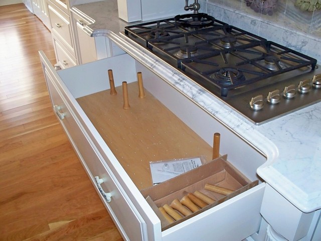 Kitchen Storage Solutions classique-cuisine