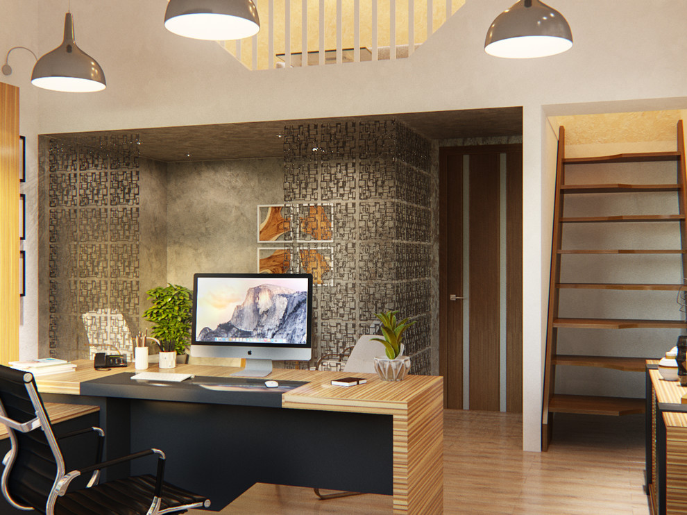 Кабинет с балконом