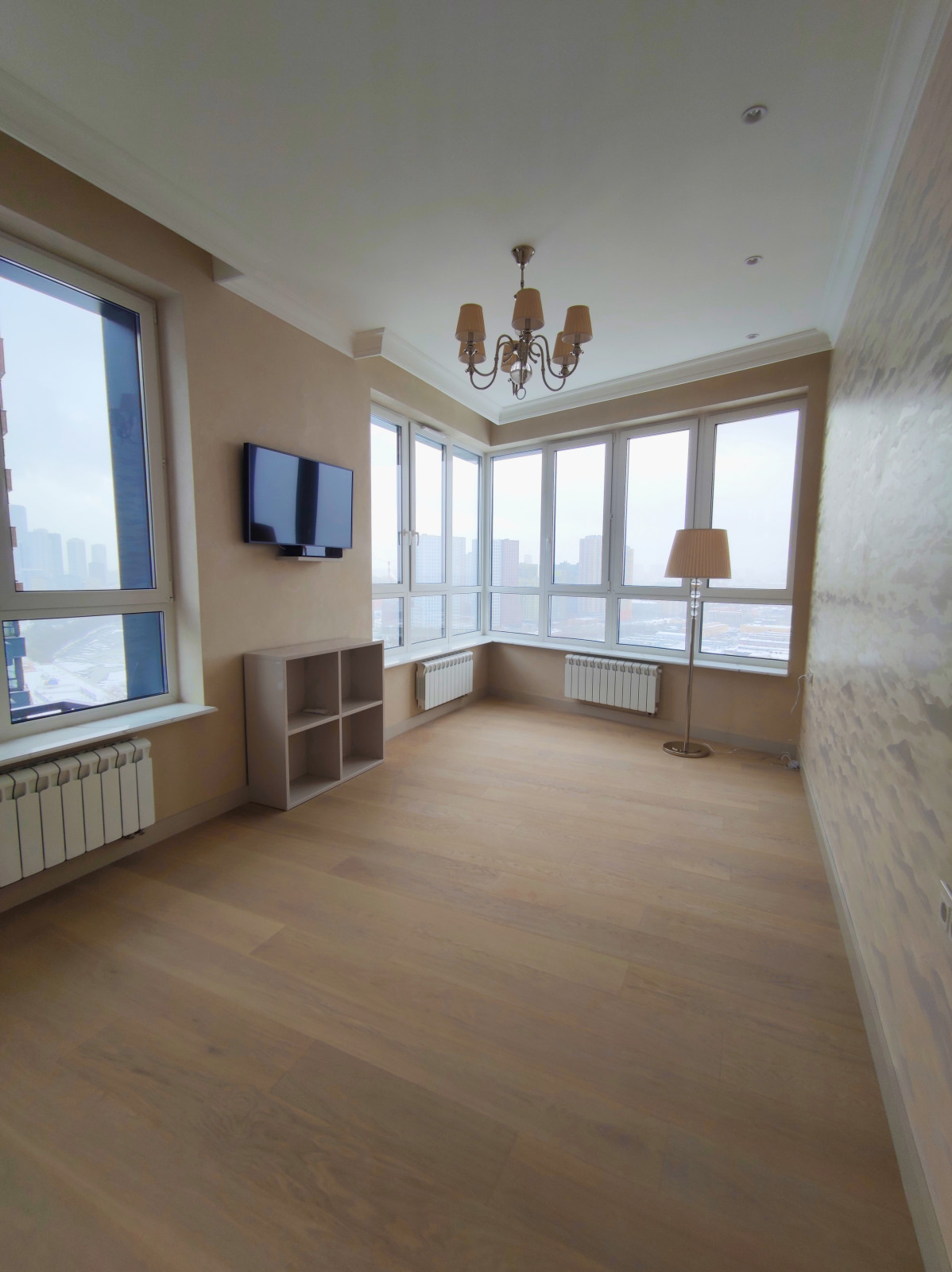 Гостиная в 3-к новостройки 116 м2