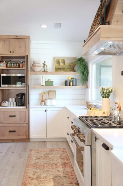 CLASSIC MODERN KITCHEN transitional-kitchen