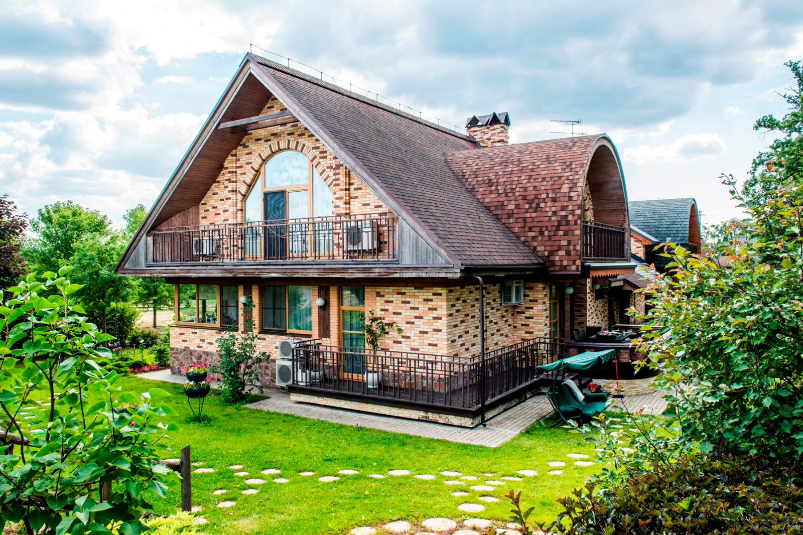 Вилла в Подмосковье в современном стиле, 300 кв.м