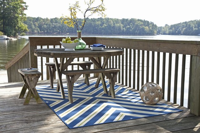 Rhodes Indoor and Outdoor Geometric Blue and Ivory Rug, 5'3"x7'6"