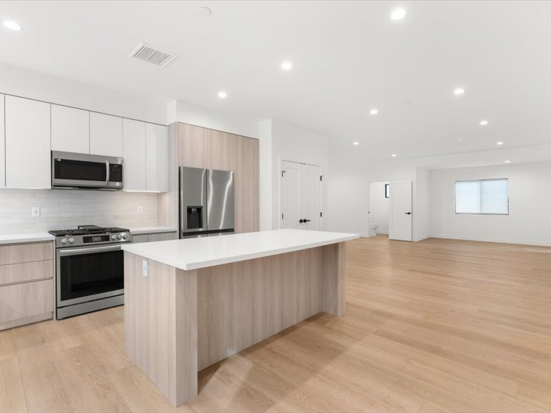 Long Beach Main House and ADU/JADU