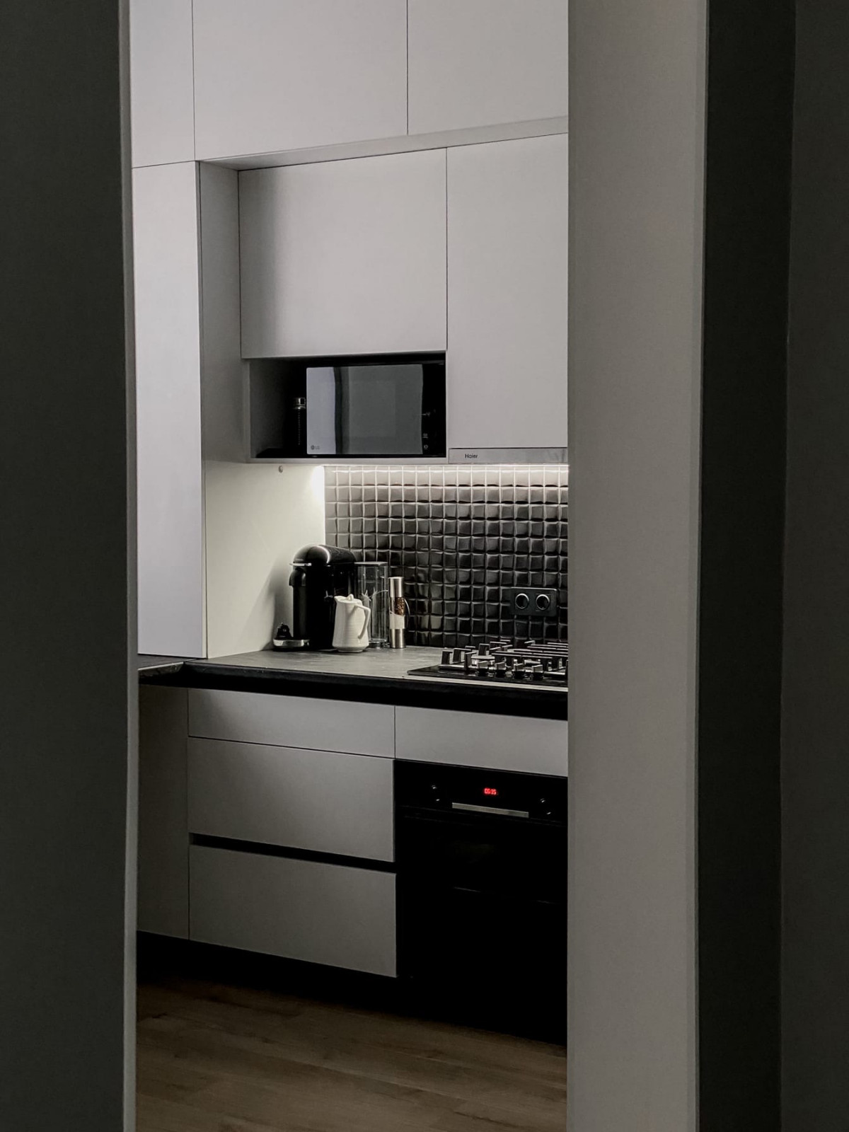 Светлая однокомнатная квартира в минималистичном исполнении