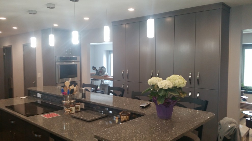Kitchen - transitional kitchen idea