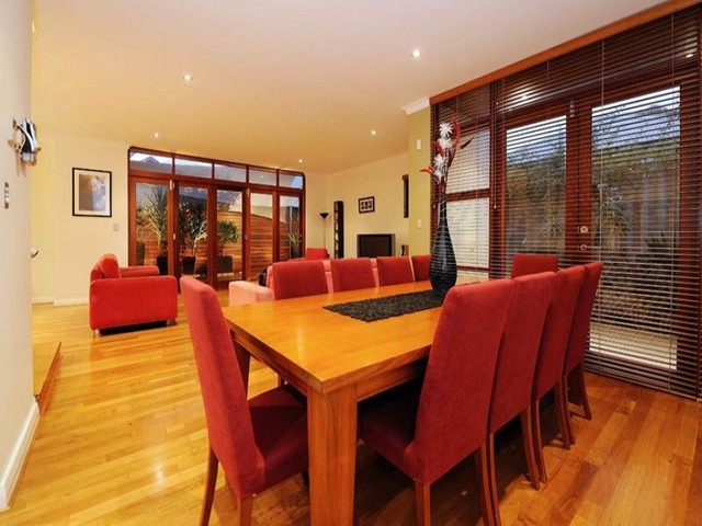 North Perth Ruby contemporaneo-comedor
