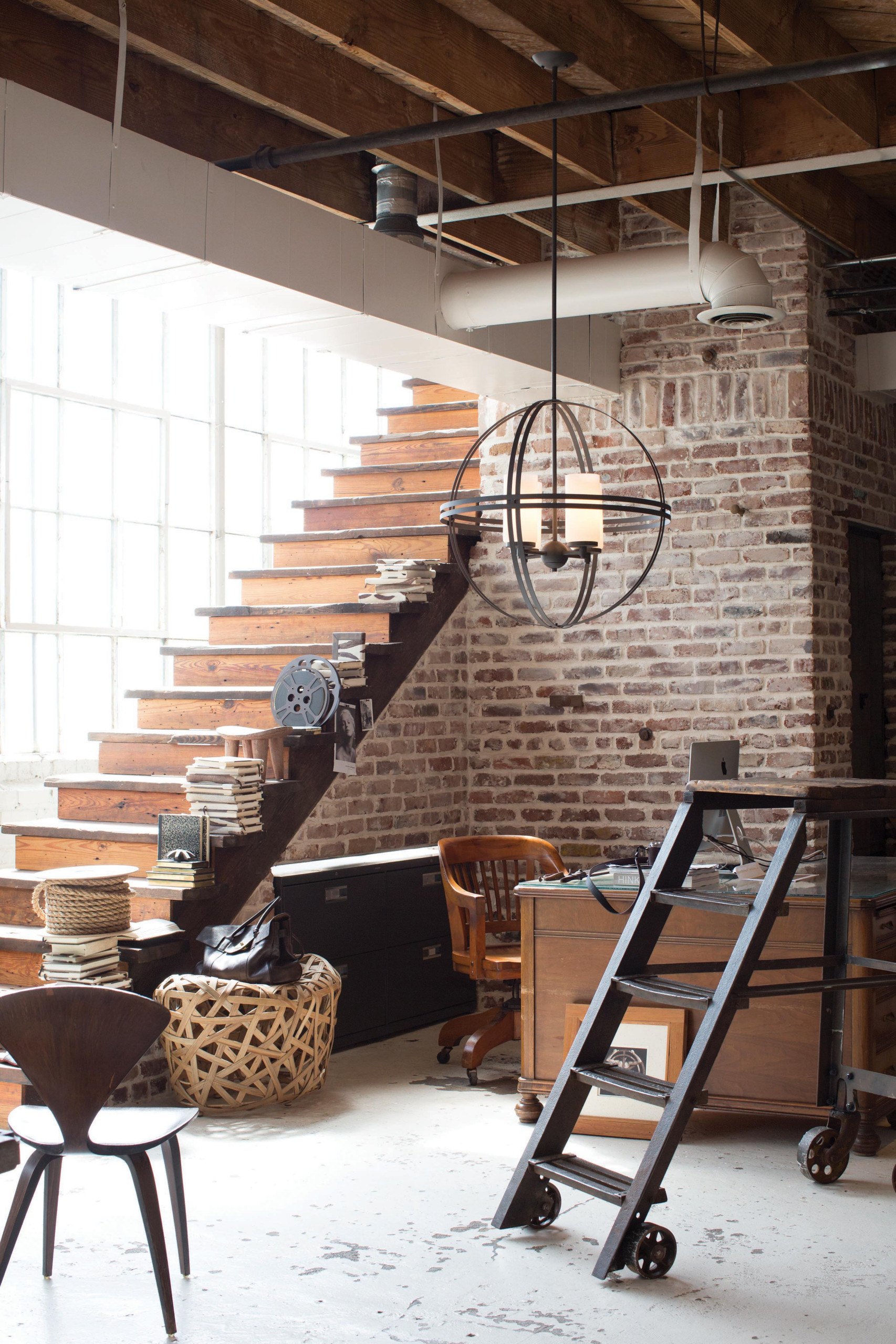 75 Industrial Home Office Ideas You'll Love - January, 2026 | Houzz, image size:1706x2560