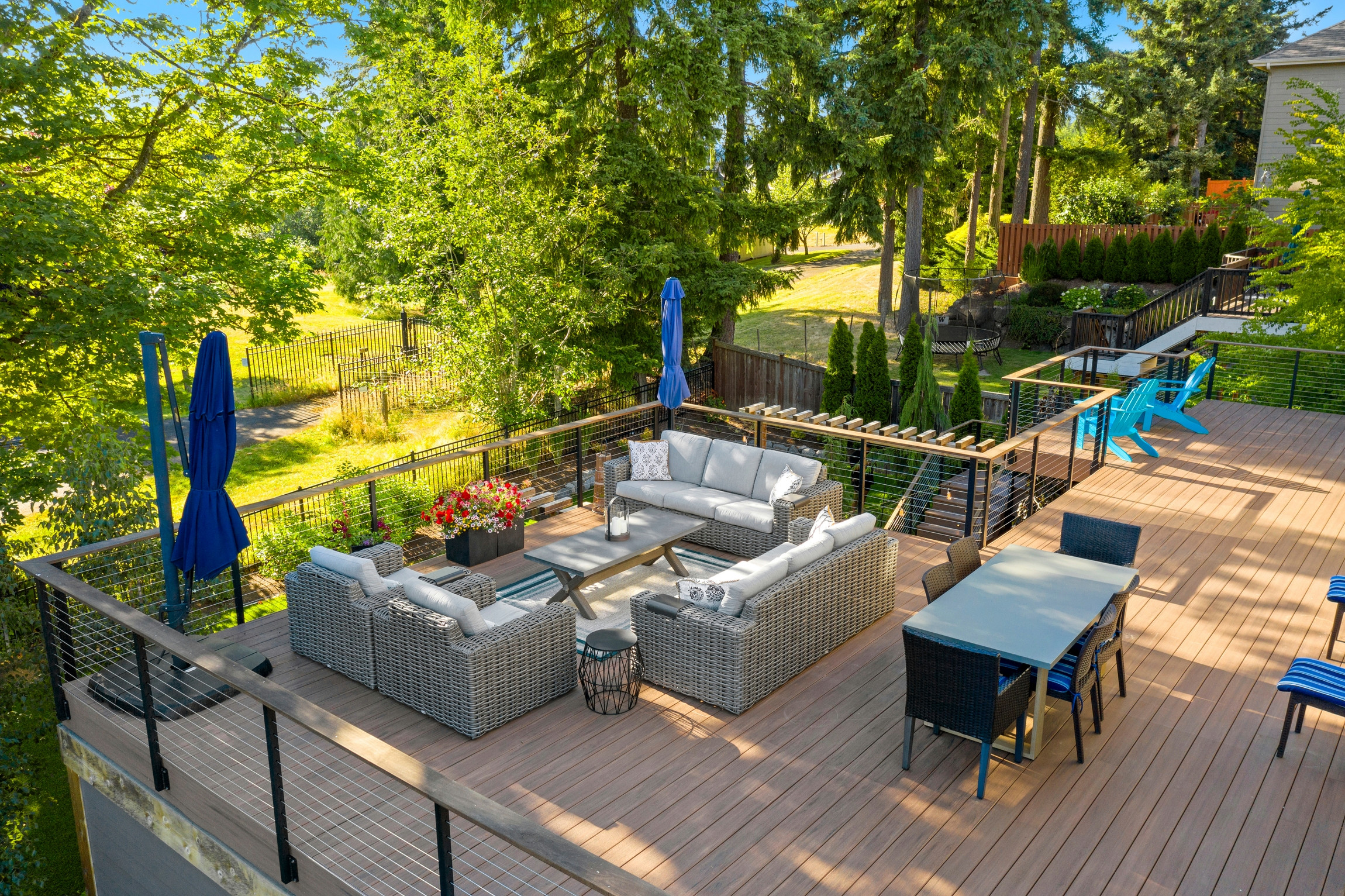 2-level entertaining in Sammamish